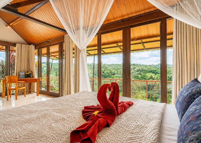 Yoga Retreat 9 Bedroom By River Song * Ubud