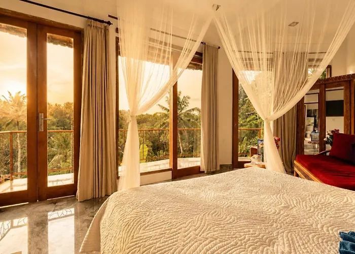 Yoga Retreat 9 Bedroom By River Song Hotel Ubud