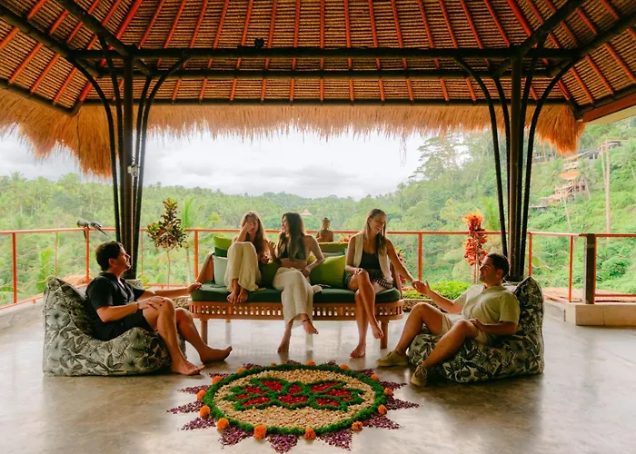 Yoga Retreat 9 Bedroom By River Song * Ubud