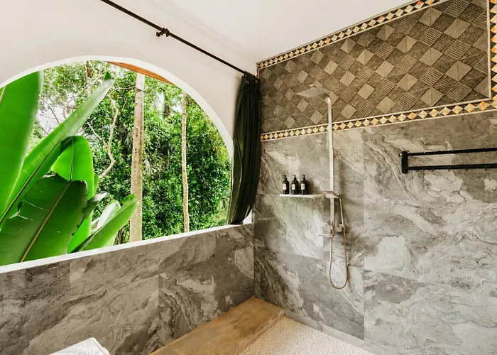 Yoga Retreat 9 Bedroom By River Song Ubud