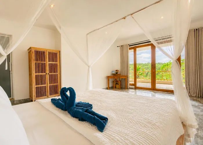 Yoga Retreat 9 Bedroom By River Song * Ubud